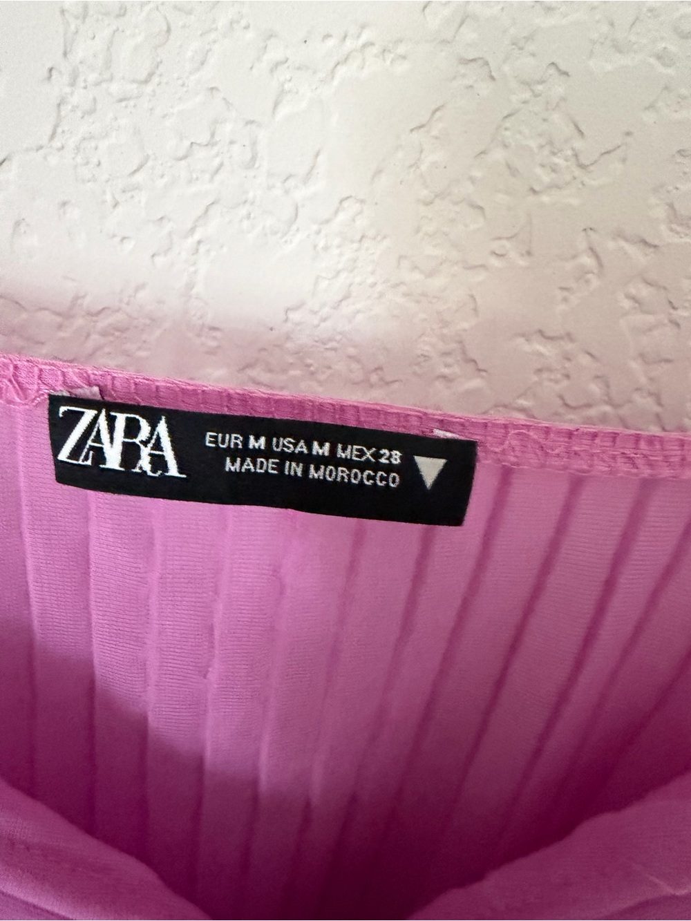 Zara Pink Pleated Off Shoulder Ruffle Crop Top Size Medium - Picture 10 of 10